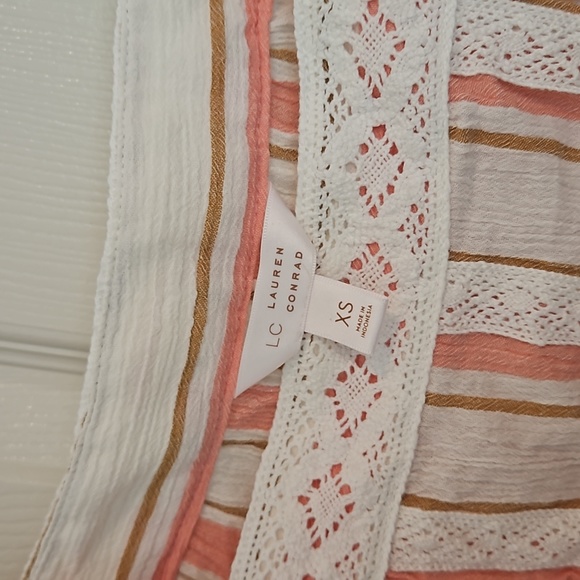 NWT Lauren Conrad Peasant Top - Picture 7 of 8